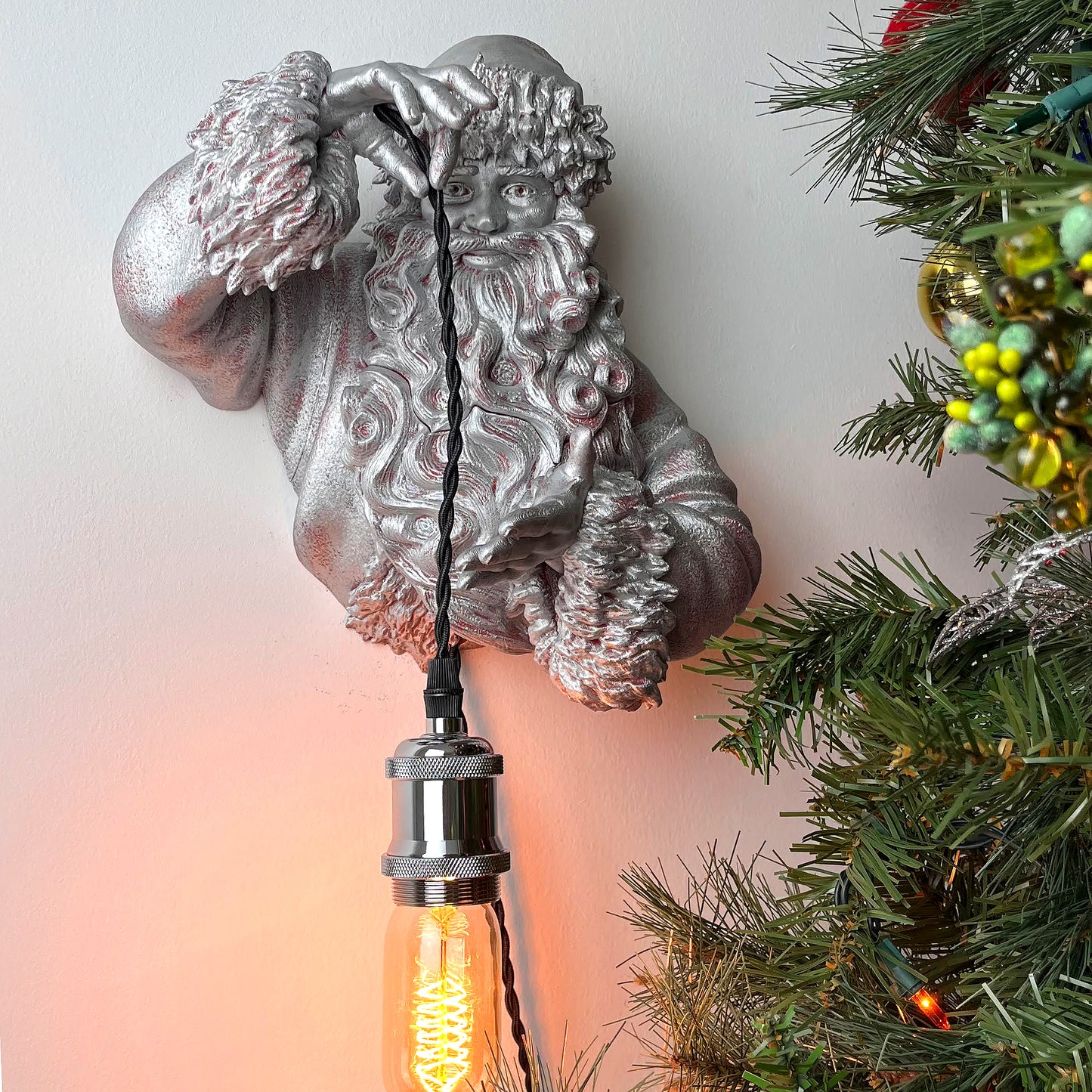 Santa Claus Wall Light – Festive and Jolly Santa Head & Bust Sconce for Holiday Decor, Christmas Spirit, or Cheerful Wall Accent