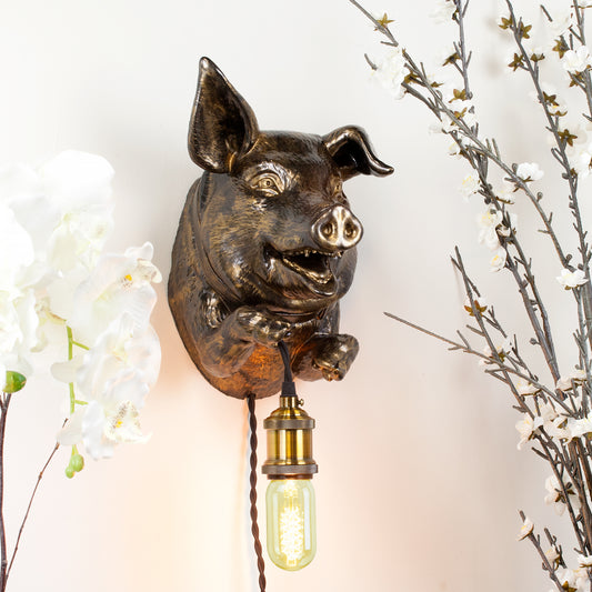 Farmhouse Pig Wall Light - Whimsical Pig Head Sconce for Kids Room, Restaurant, Unique Playful Decor